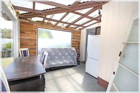 Photo of property in 11 Whittaker Street, Foxton, 4814