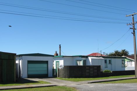 Photo of property in 19 Rintoul Street, Westport, 7825