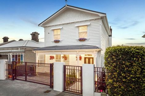 Photo of property in 26 Dedwood Terrace, Saint Marys Bay, Auckland, 1011
