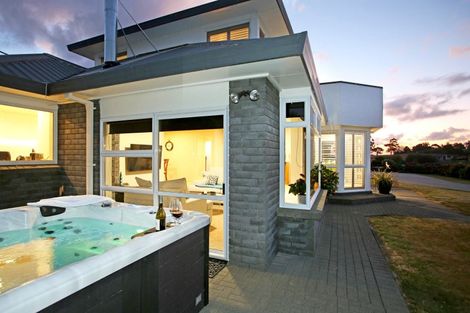 Photo of property in 61 Whatapaka Road, Karaka, Papakura, 2580