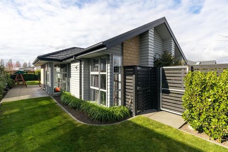 Photo of property in 20 Taiore Crescent, Marshland, Christchurch, 8083