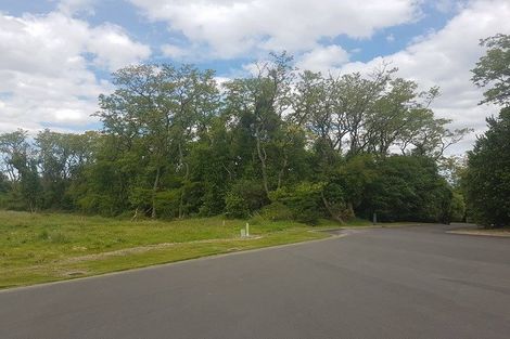 Photo of property in 17 Parawera Drive, Acacia Bay, Taupo, 3330