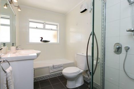 Photo of property in 31 Doone Street, Lynmouth, New Plymouth, 4310