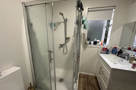 Photo of property in 34 Sutherland Road, Point Chevalier, Auckland, 1025