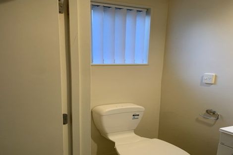 Photo of property in 62 Woodbank Drive, Glen Eden, Auckland, 0602