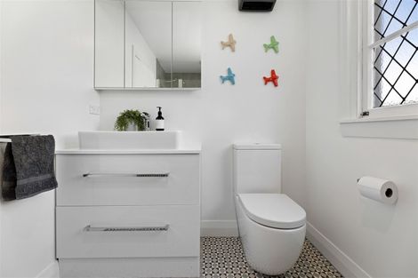 Photo of property in 27 Clifford Avenue, Merivale, Christchurch, 8014