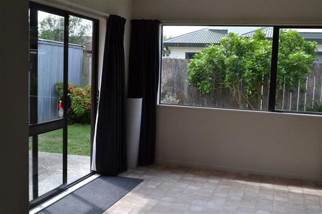 Photo of property in 177 Featherston Street, Palmerston North, 4410