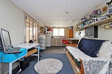 Photo of property in Ezi Clean Venetions, 604 Miller Street, Hastings, 4122