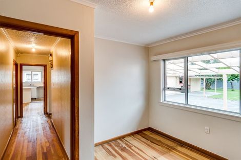 Photo of property in 27 Shackleton Street, Maraenui, Napier, 4110