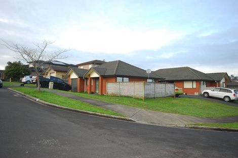 Photo of property in 11 Carrick Glen Avenue, Flat Bush, Auckland, 2019