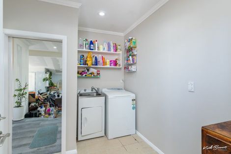 Photo of property in 27 King Street, Ebdentown, Upper Hutt, 5018