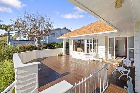 Photo of property in 42 Evelyn Road, Cockle Bay, Auckland, 2014