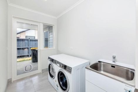 Photo of property in 3 Kuawa Drive, Kumeu, 0810