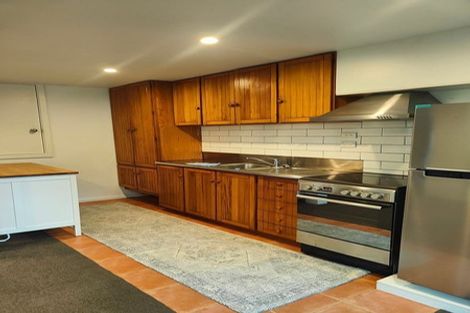 Photo of property in 21 Asquith Terrace, Brooklyn, Wellington, 6021