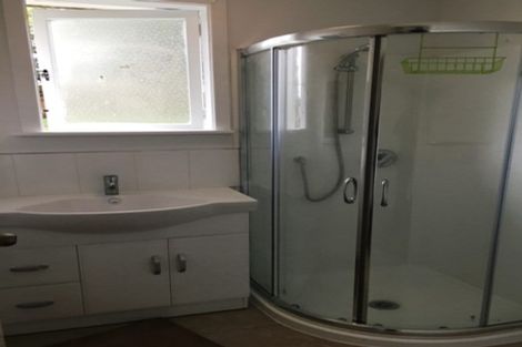 Photo of property in 23 Sheridan Drive, New Lynn, Auckland, 0600