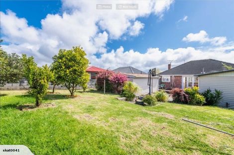Photo of property in 9 Paton Avenue, Te Atatu South, Auckland, 0610