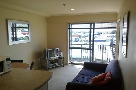 Photo of property in The Rennaissance, 5e/18 Ronwood Avenue, Manukau, Auckland, 2104