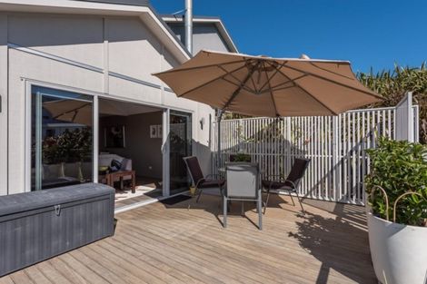 Photo of property in 79 Panorama Drive, Paraparaumu, 5032