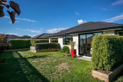 Photo of property in 27 Plescher Crescent, Leamington, Cambridge, 3432