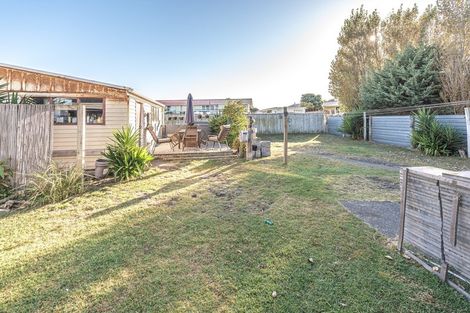Photo of property in 51 Kowhai Street, Castlecliff, Whanganui, 4501