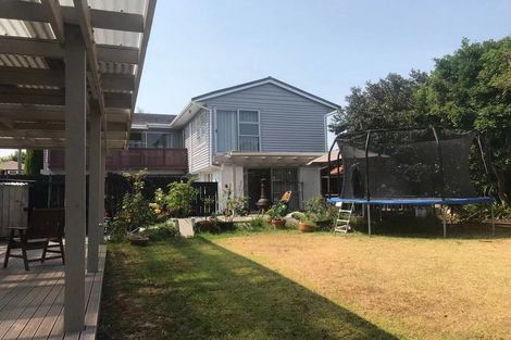 Photo of property in 17 Trafalgar Road, Milford, Auckland, 0620