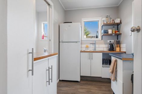 Photo of property in 33e Sanders Avenue, Westown, New Plymouth, 4310