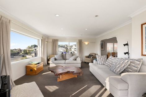 Photo of property in 118 Oceanview Road, Mount Maunganui, 3116