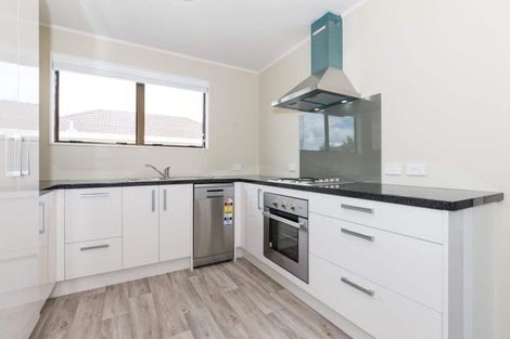 Photo of property in 1/229 Waitemata Drive, Ranui, Auckland, 0612