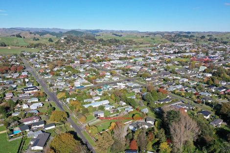 Photo of property in 25 Cambridge Street, Pahiatua, 4910