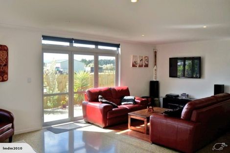 Photo of property in 25 Ocean View Rise, Ruakaka, 0116
