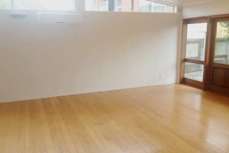 Photo of property in 24 Ayr Road, Pakuranga, Auckland, 2010
