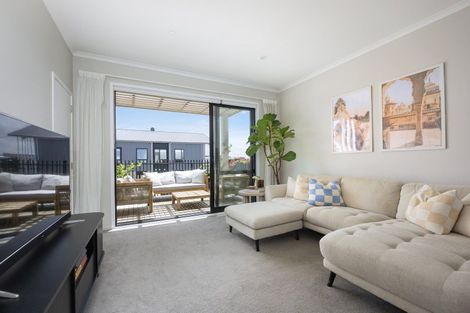 Photo of property in 17 Malcolm Calder Road, Hobsonville, Auckland, 0616