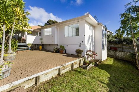 Photo of property in 2 Garden Lane, Torbay, Auckland, 0632