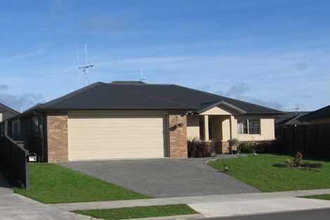 Photo of property in 4 Thistlewood Avenue, Hamilton East, Hamilton, 3216