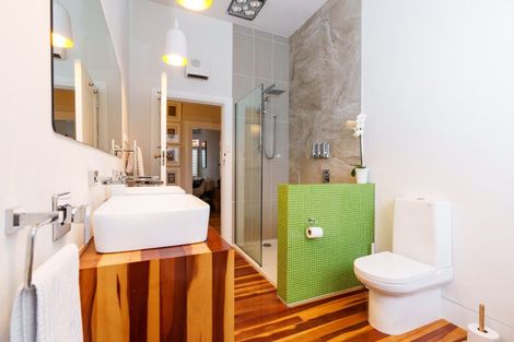 Photo of property in 114 Cliffs Road, Saint Clair, Dunedin, 9012