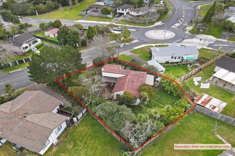 Photo of property in 4 West Harbour Drive, West Harbour, Auckland, 0618