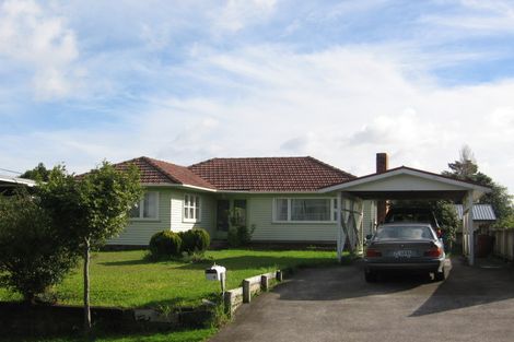 Photo of property in 123a Matipo Road, Te Atatu Peninsula, Auckland, 0610