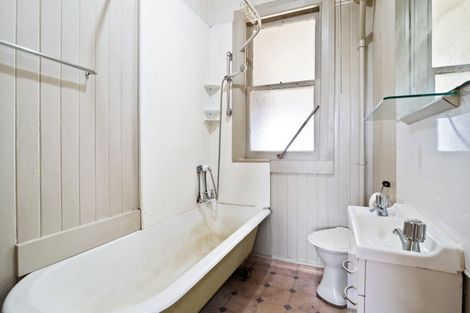 Photo of property in 283 Oxford Street, South Dunedin, Dunedin, 9012