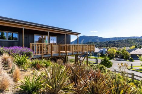 Photo of property in 2 Bell Bird Rise, Picton, 7220