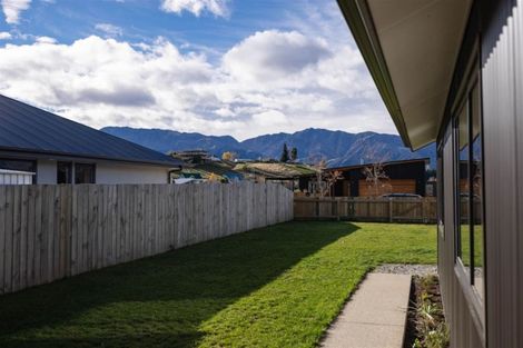 Photo of property in 5 Edna Lane, Lake Hawea, Wanaka, 9382
