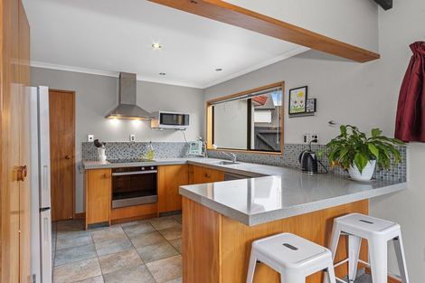 Photo of property in 1/43a Main Road, Redcliffs, Christchurch, 8081