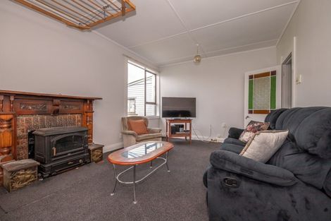 Photo of property in 14 Queen Street, Westport, 7825