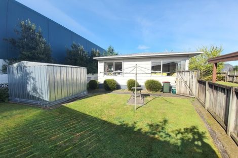 Photo of property in 25b Waimana Road, Conifer Grove, Takanini, 2112