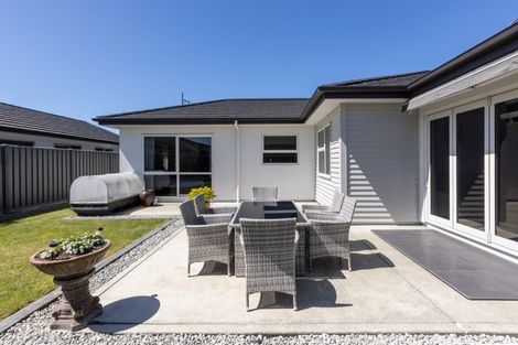 Photo of property in 11 Aoraki Road, Poraiti, Napier, 4112