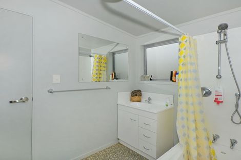 Photo of property in 2a Raewyn Street, Morningside, Whangarei, 0110