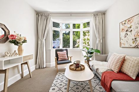 Photo of property in 98 Elizabeth Street, Mount Victoria, Wellington, 6011