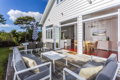 Photo of property in 10a Olwyn Place, Greenhithe, Auckland, 0632