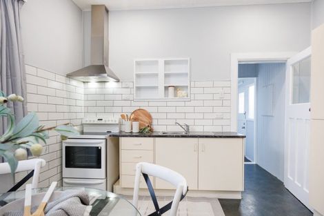 Photo of property in 194 Ferguson Street, West End, Palmerston North, 4412