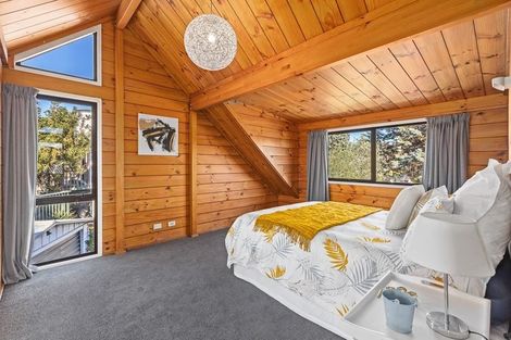 Photo of property in 14 Muscat Place, Henderson, Auckland, 0612