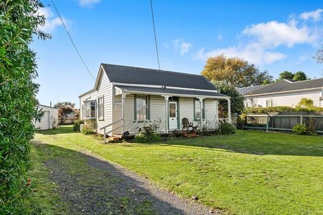 Photo of property in 27 Dublin Street, Martinborough, 5711